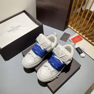 Valentino’s latest hot-selling sneakers