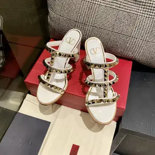 full-stud Valentino rivet classic sandals