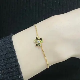 Van Cleef & Arpels Mini Polished Gold Clover Bracelet