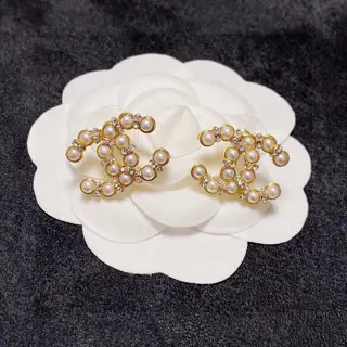 Chanel Double C Crystal Diamond Rice-Grain Interval Pearl Stud Earrings