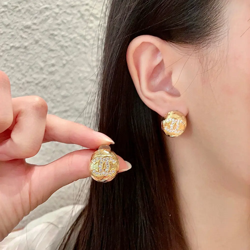 Second-hand Chanel earrings