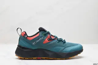 New autumn and winter Columbia men’s outdoor waterproof sports hiking shoes. The entire