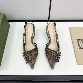 Gucci’s timeless classic fashion shoes
