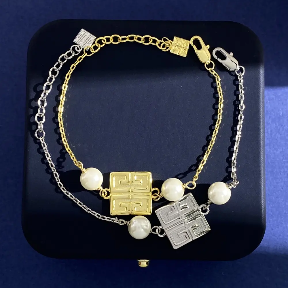 Givenchy stylish simple metal glossy geometric square pearl bracelet brass material