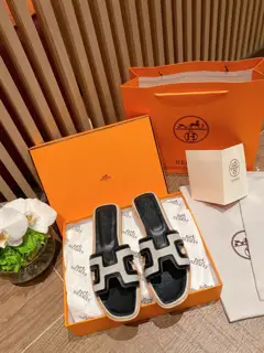 Hermès slippers
