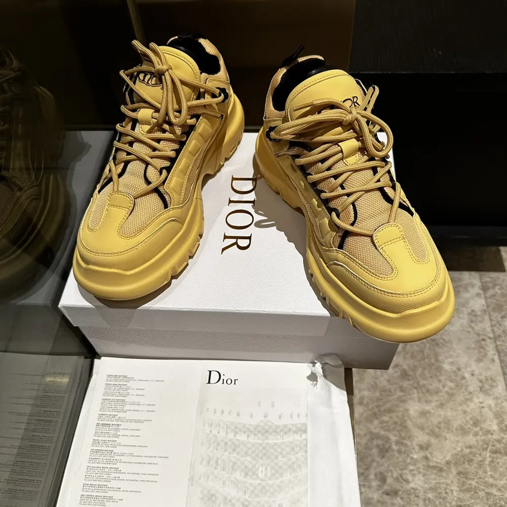 The C ‘ est Dior sneaker is a bold and stylish statement. Carefully crafted