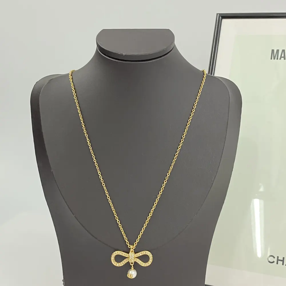 DIOR necklace hot-selling models are now on sale