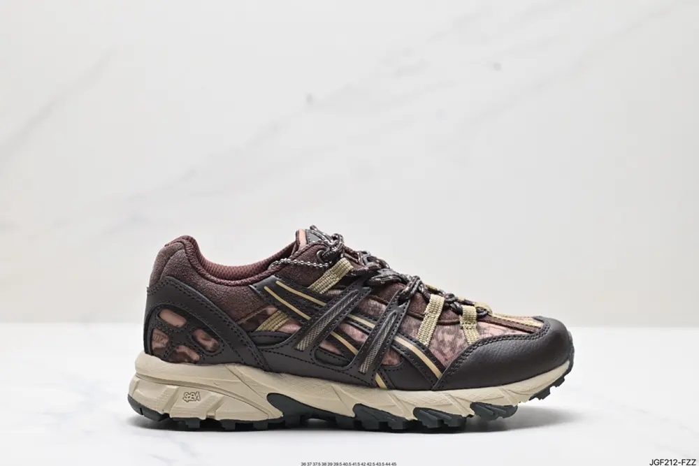 ASICS breathable mesh upper with some synthetic leather material uses the new AHAR+ rubber 1202A275-021