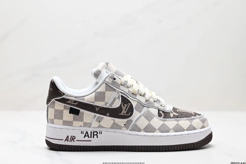 Nike Air Force 1 ‘07 original last and original cardboard to create a pure Air Force LD4631-202