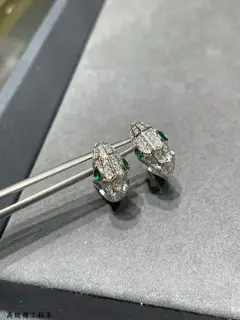 Bvlgari SERPENTI diamond-shaped emerald snake series earrings