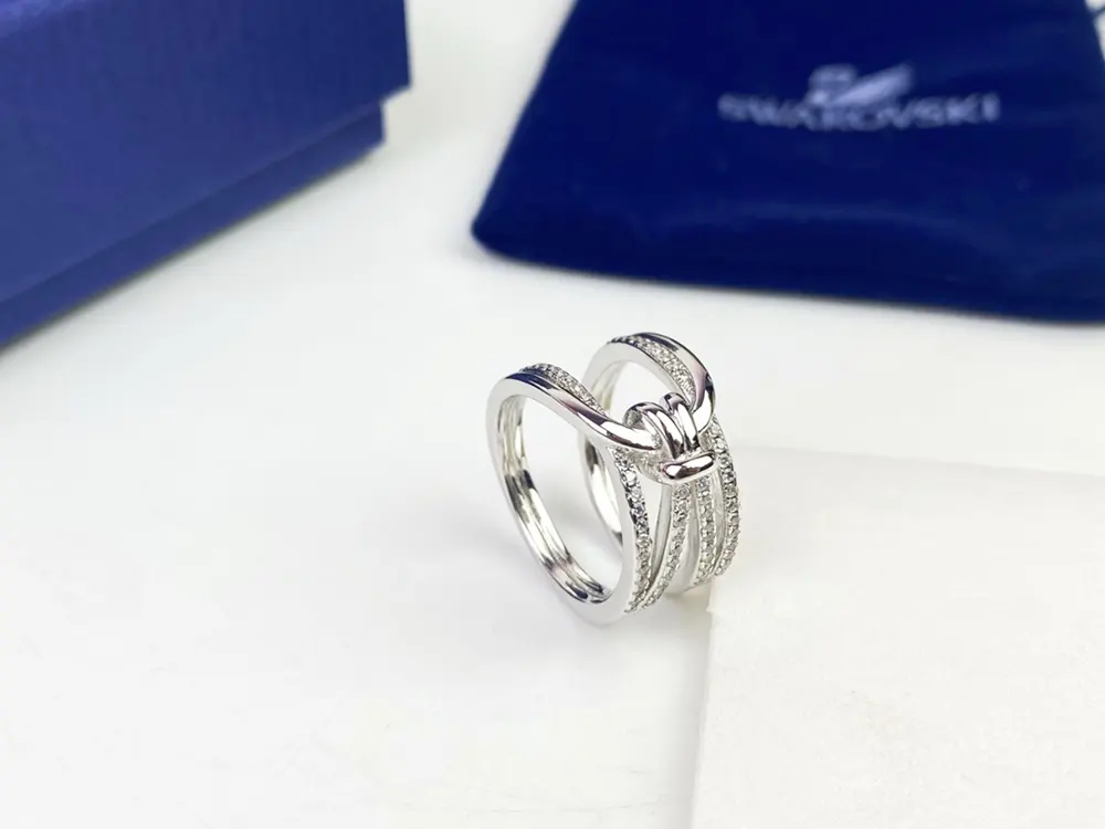 Swarovski “Knot” LIFELONG series ring Same style as Jiang Shuying Size 678