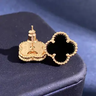 Van Cleef & Arpels Four-leaf Clover Single Flower Earrings