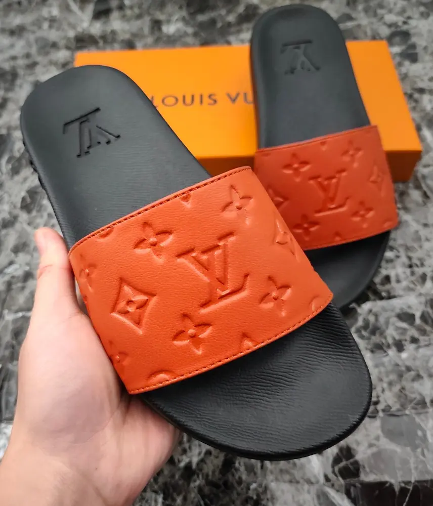 Louis Vuitton slippers