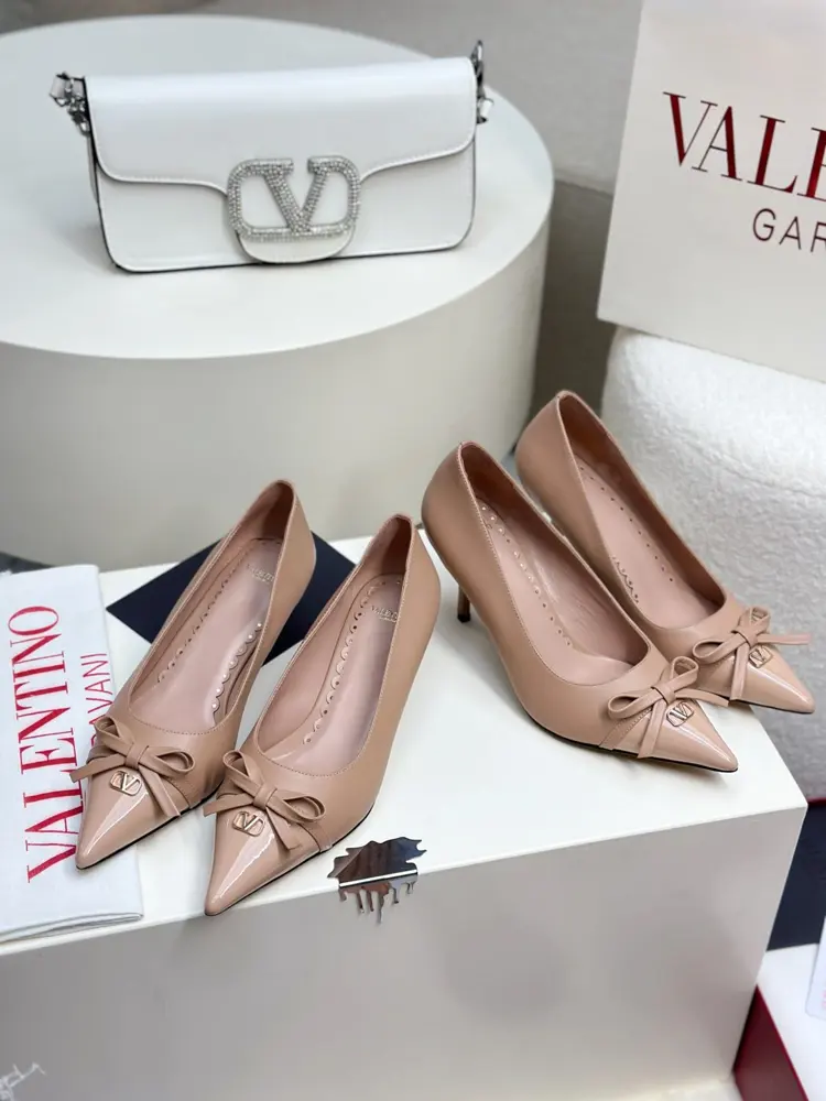 Valentino Small V-buckle bowknot patchwork design high heels