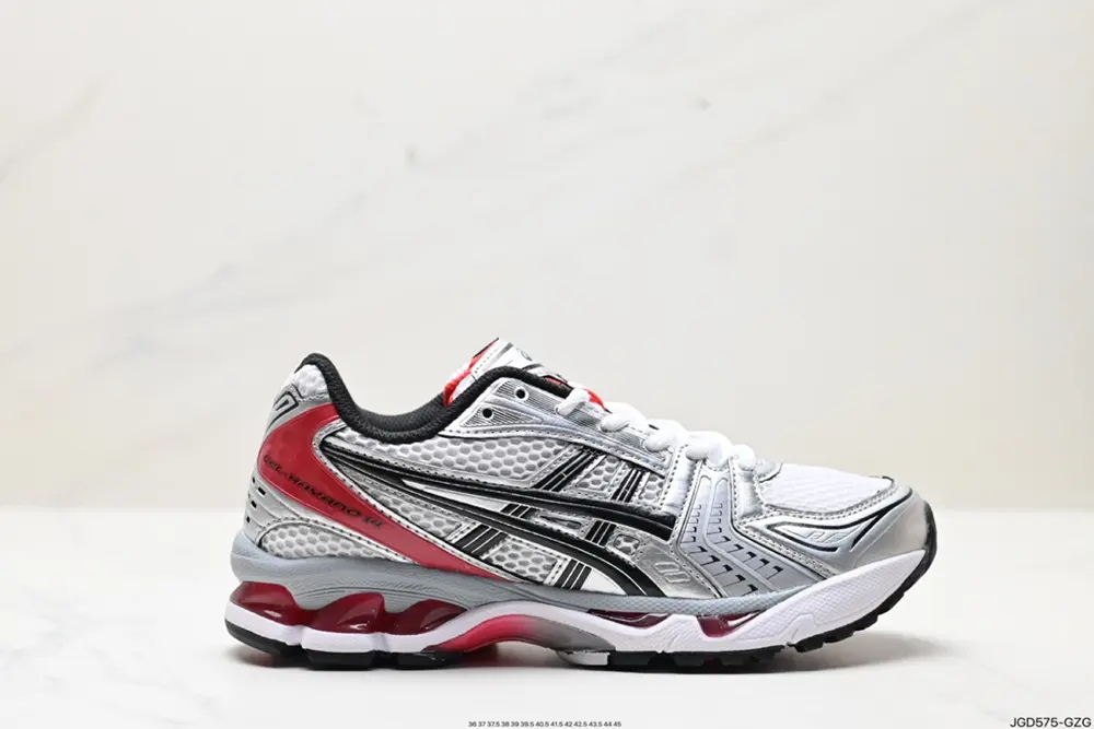 ASICS breathable mesh upper with some synthetic leather material uses the new AHAR+ rubber 1201A019-101
