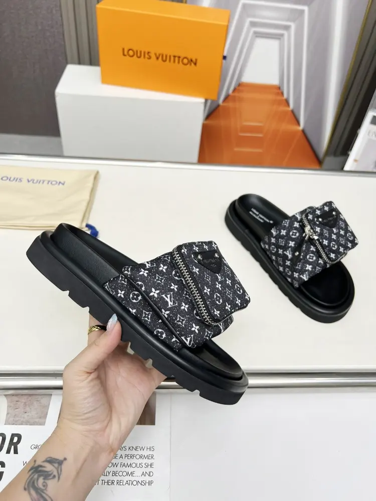 Louis Vuitton Spring and Summer New Slippers