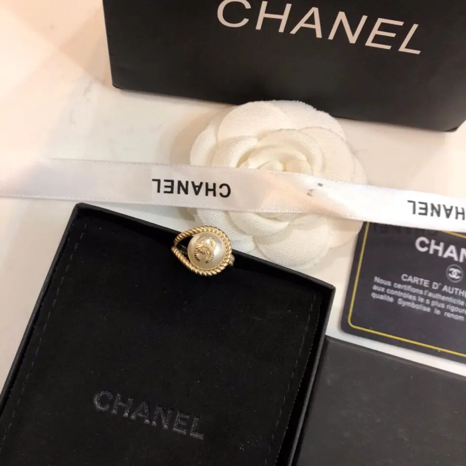 Chanel ring