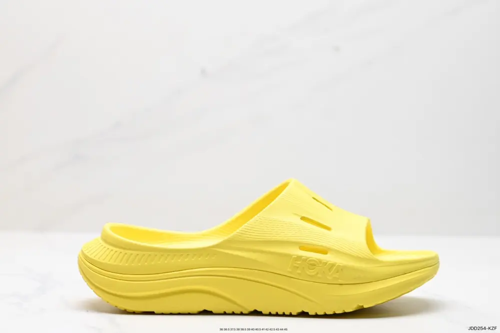 HOKA ONE ORA Recovery Slide 3 sports slippers