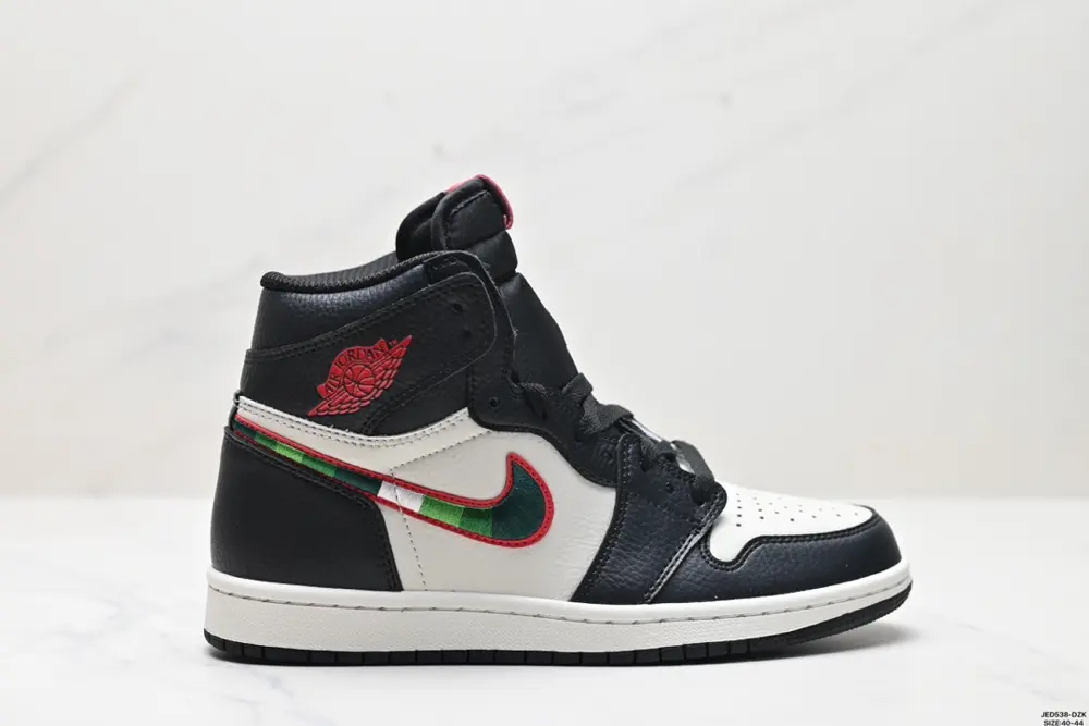 Nike AIR JORDAN 1 RETRO HIGH OG Nike AJ1 generation Michael Jordan high top classic retro FB9934-300