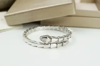 Bvlgari Diamond Snake Bracelet Uses geometric patterns and neat shapes to outline the