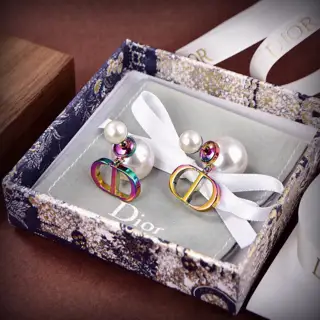 Dior new Dior CD letter pearl earrings