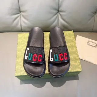 Gucci beach sandals flip flops