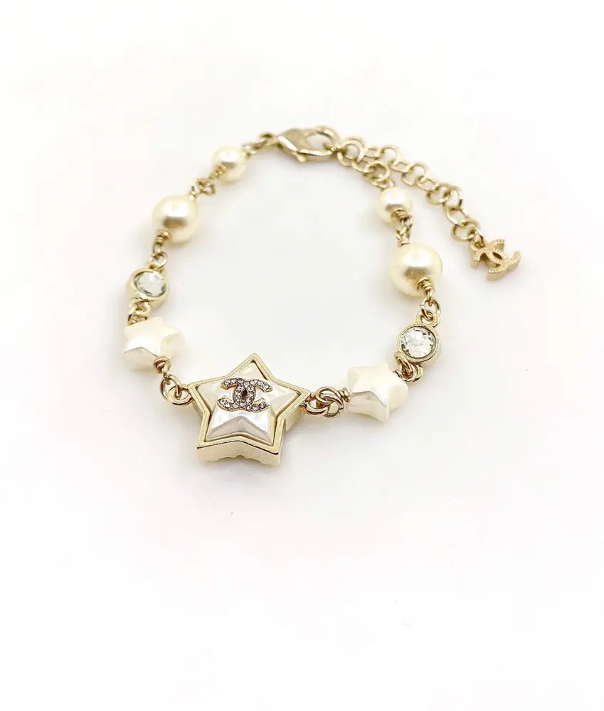 Chanel Five-pointed star pearl bracelet