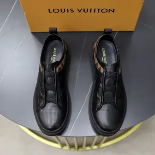 Louis Vuitton men’s business fashion casual sneakers