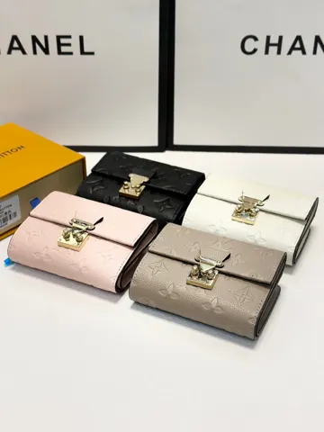 Louis Vuitton Card Holder