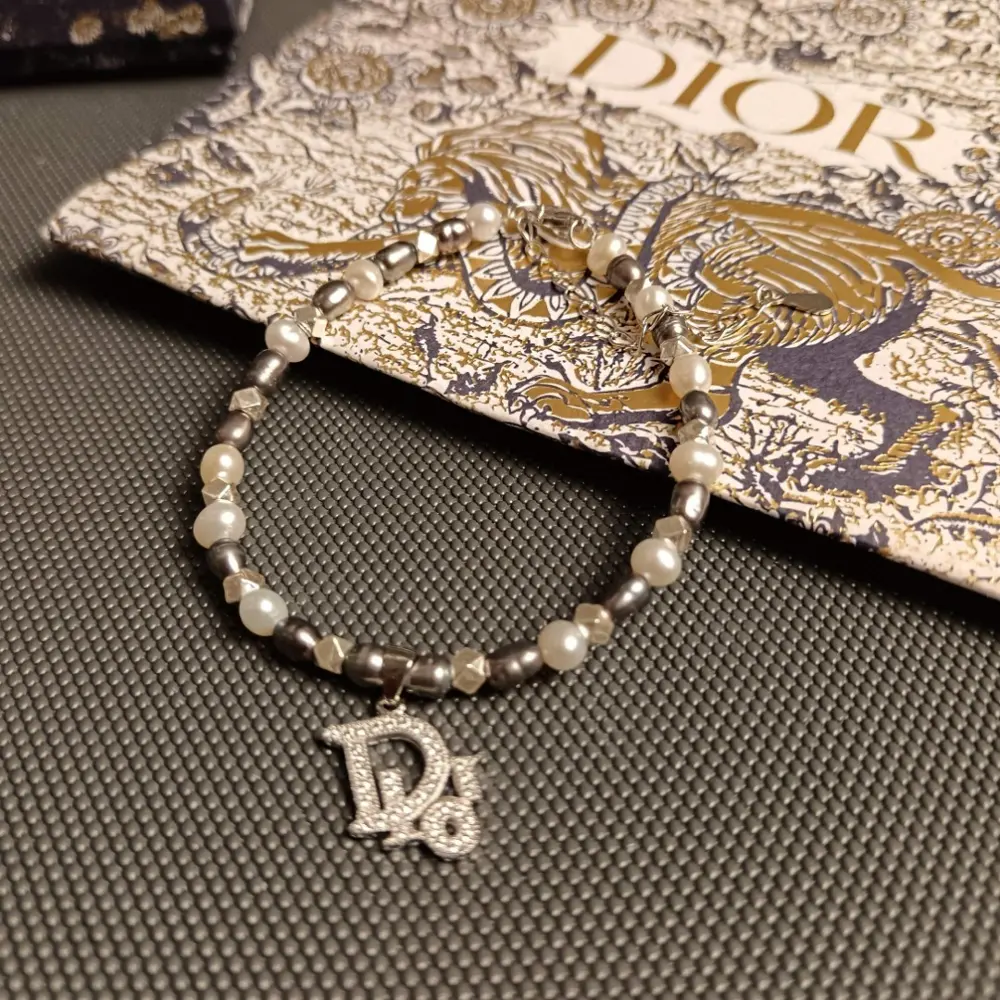 Dior letter natural boutique pearl bracelet 9 2 5 sterling silver