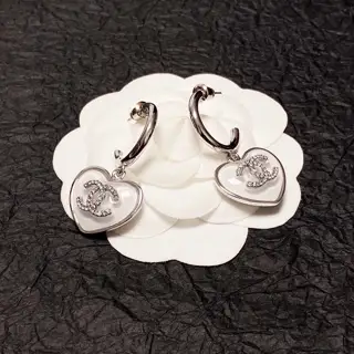 Chanel classic crystal heart double C earrings