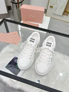 Miu Miu Miu casual white shoes are so beautiful