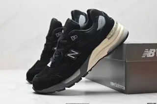 New Balance New Balance Jound × New Balance 992 Retro style upper M992BL
