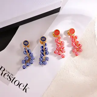 miumiu letter earrings The same brass material as the counter