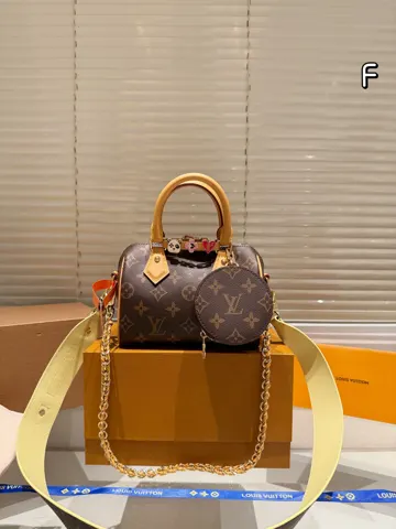 Louis Vuitton Speedy