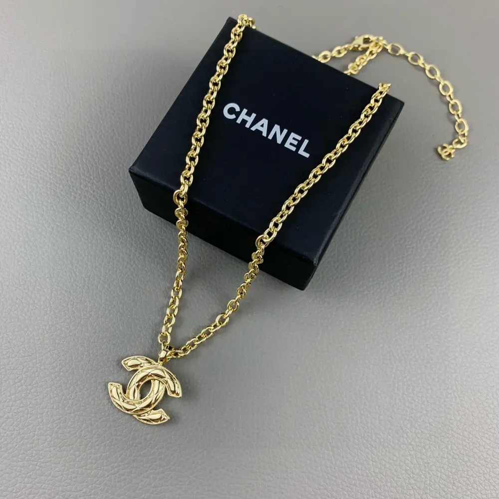 Chanel vintage double C necklace
