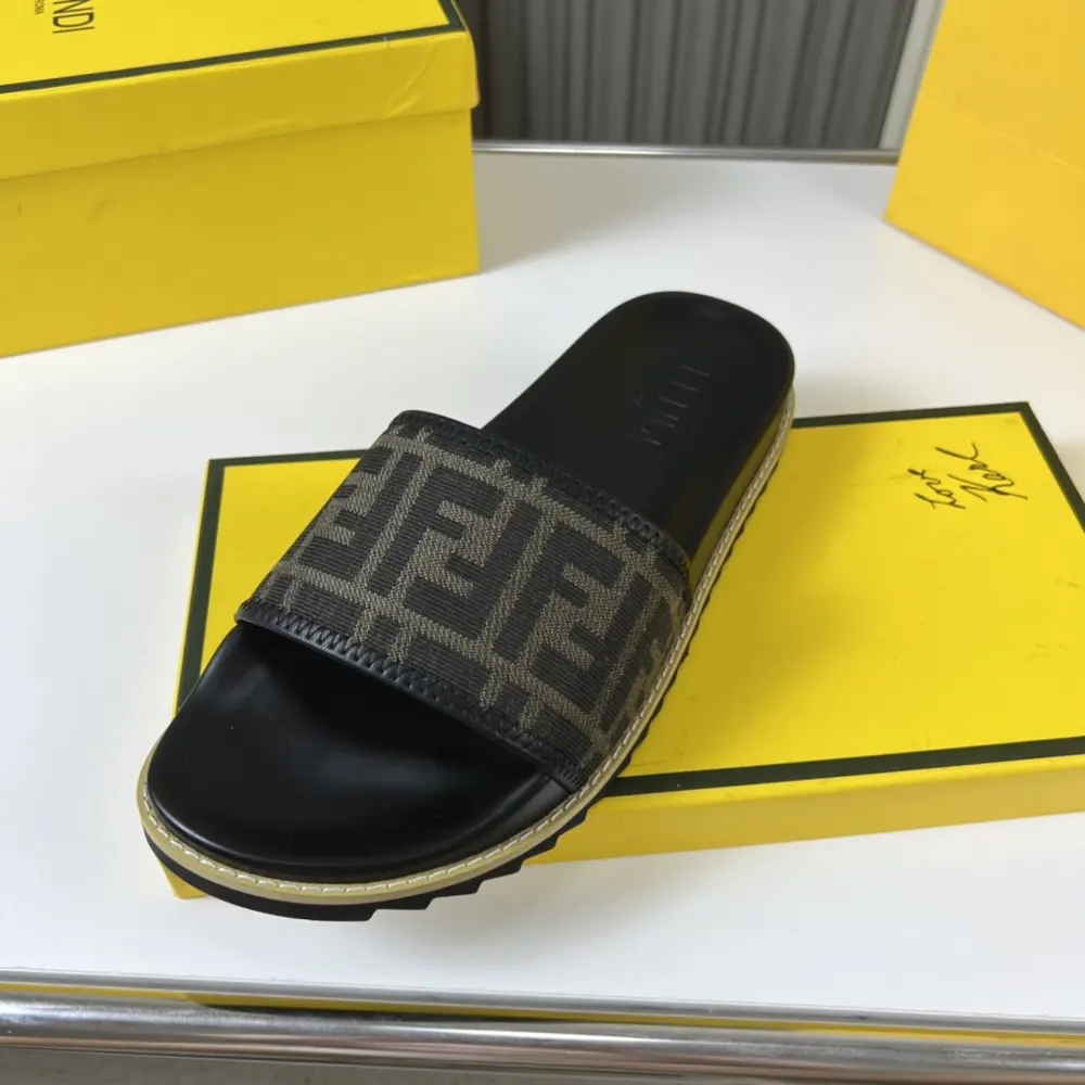 Fendi men’s slippers