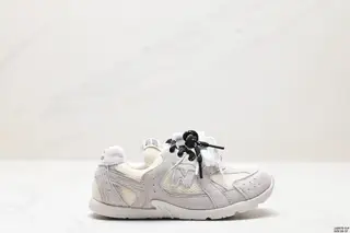 New Balance Children’s shoes Maillard color matching creates a new cross-border cooperation