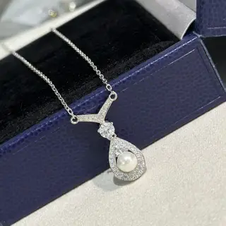 Chaumet Paris Water Drop Single Pearl Necklace