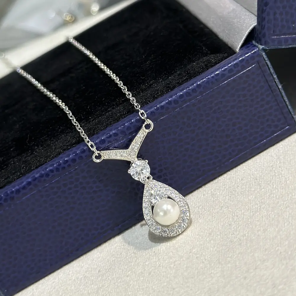 Chaumet Paris Water Drop Single Pearl Necklace
