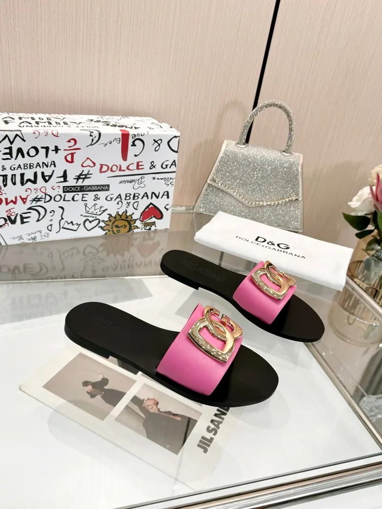 Dolce & Gabbana slippers