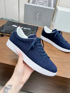 Kiton casual knitwear for men Shoes