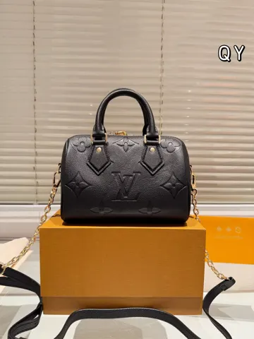 Louis Vuitton Speedy