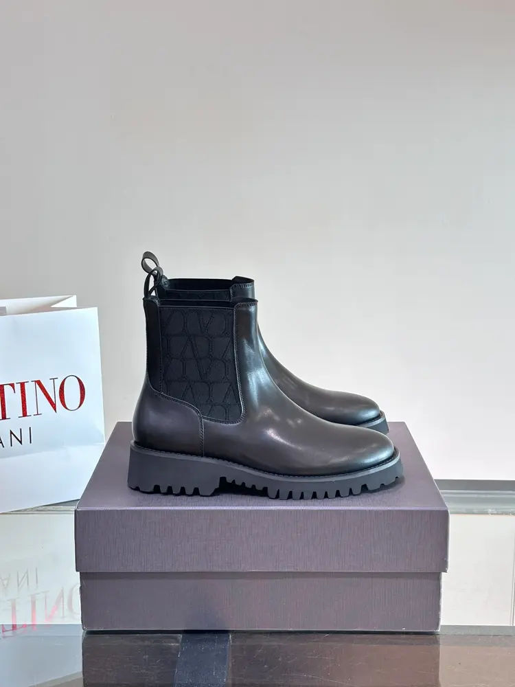 Valentino new men’s short boots