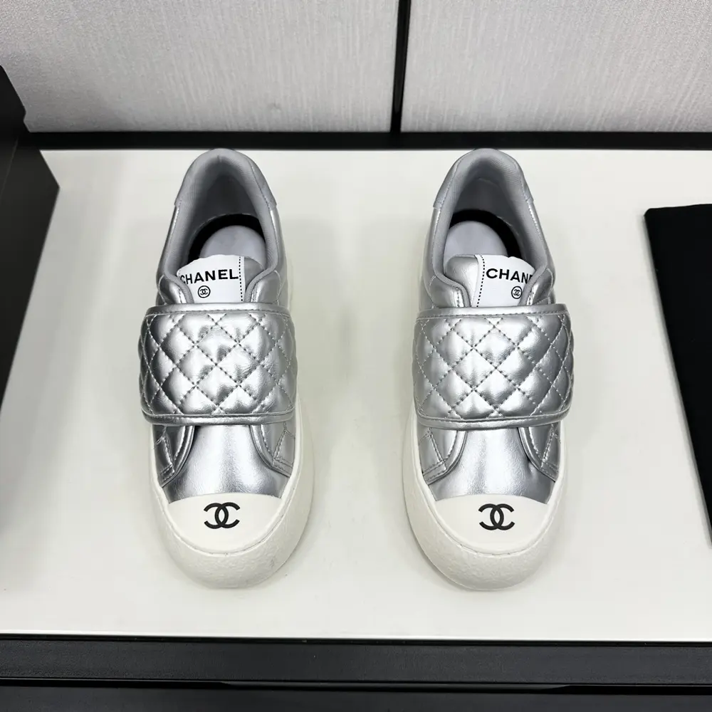 Chanel 25C latest hit panda black and white sports shoes casual sneakers