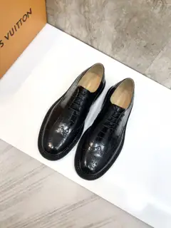 Louis Vuitton men’s fashionable formal leather shoes