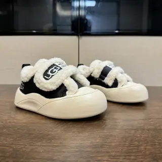 UGG children’s sports casual shoes