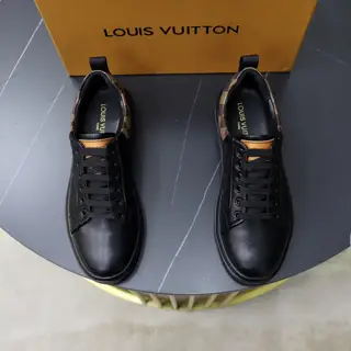 Louis Vuitton men’s business fashion casual sneakers