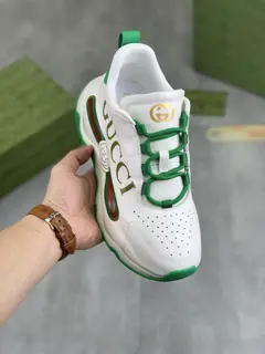 Gucci mid-top dad shoes New men’s shoes are launched first