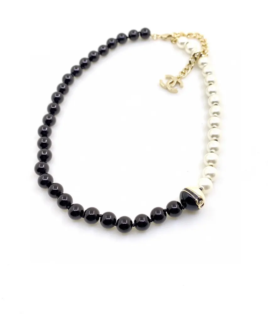 Chanel Heavy 3-layer black and white pearl necklace
